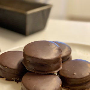 Camila and her desserts